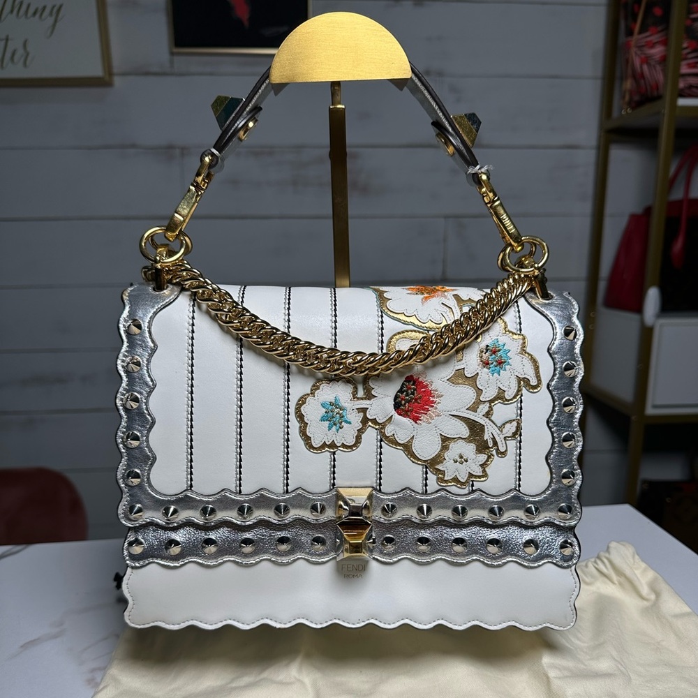 SOLD ❌❌❌Fendi Floral Embroidered Kan I 2 Way Bag